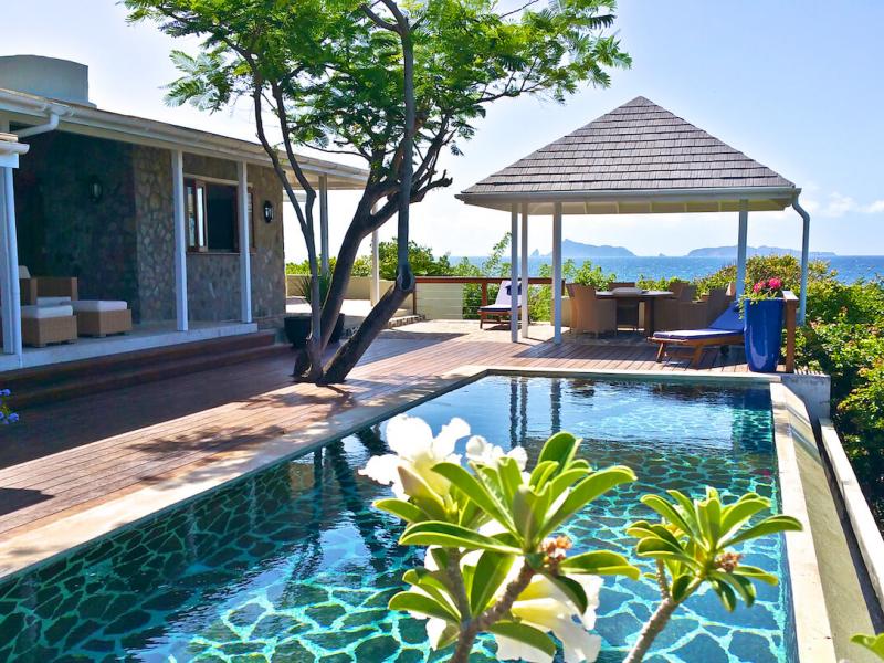 Crescent Bay Villa , Crescent Beach  