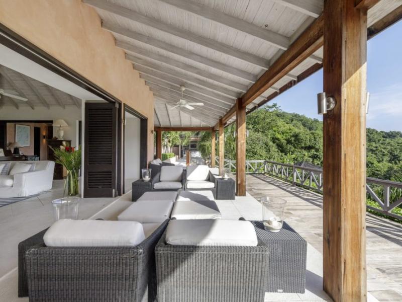 Macaroni Beach House , Macaroni Bay  