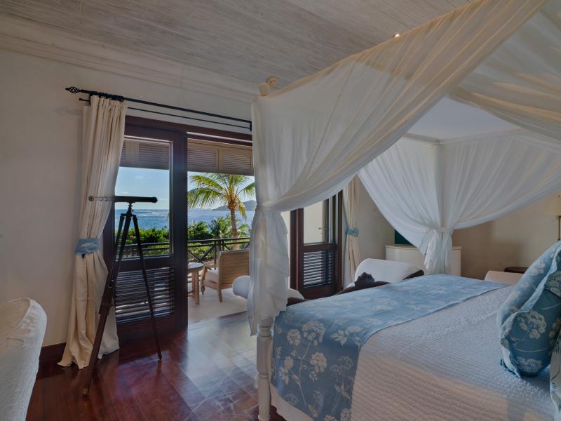 Big Blue Ocean Villa , Charlstown  