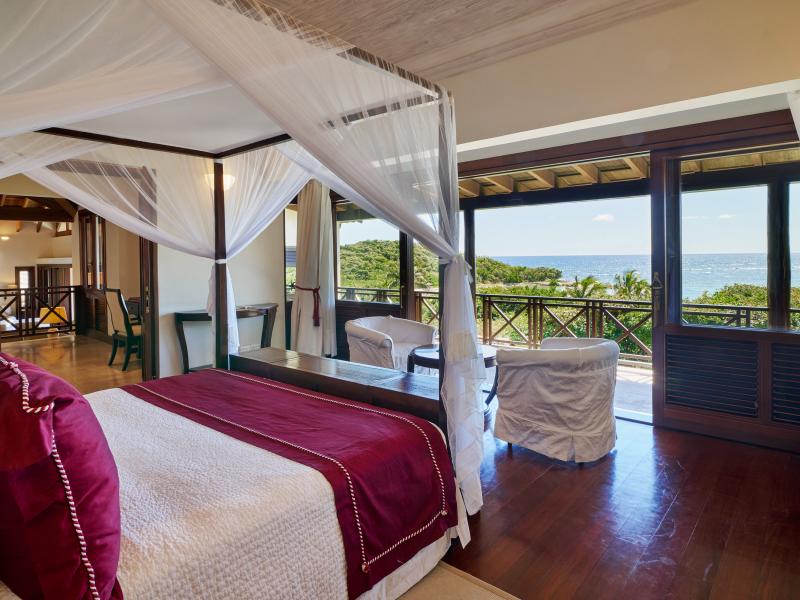 Big Blue Ocean Villa , Charlstown  